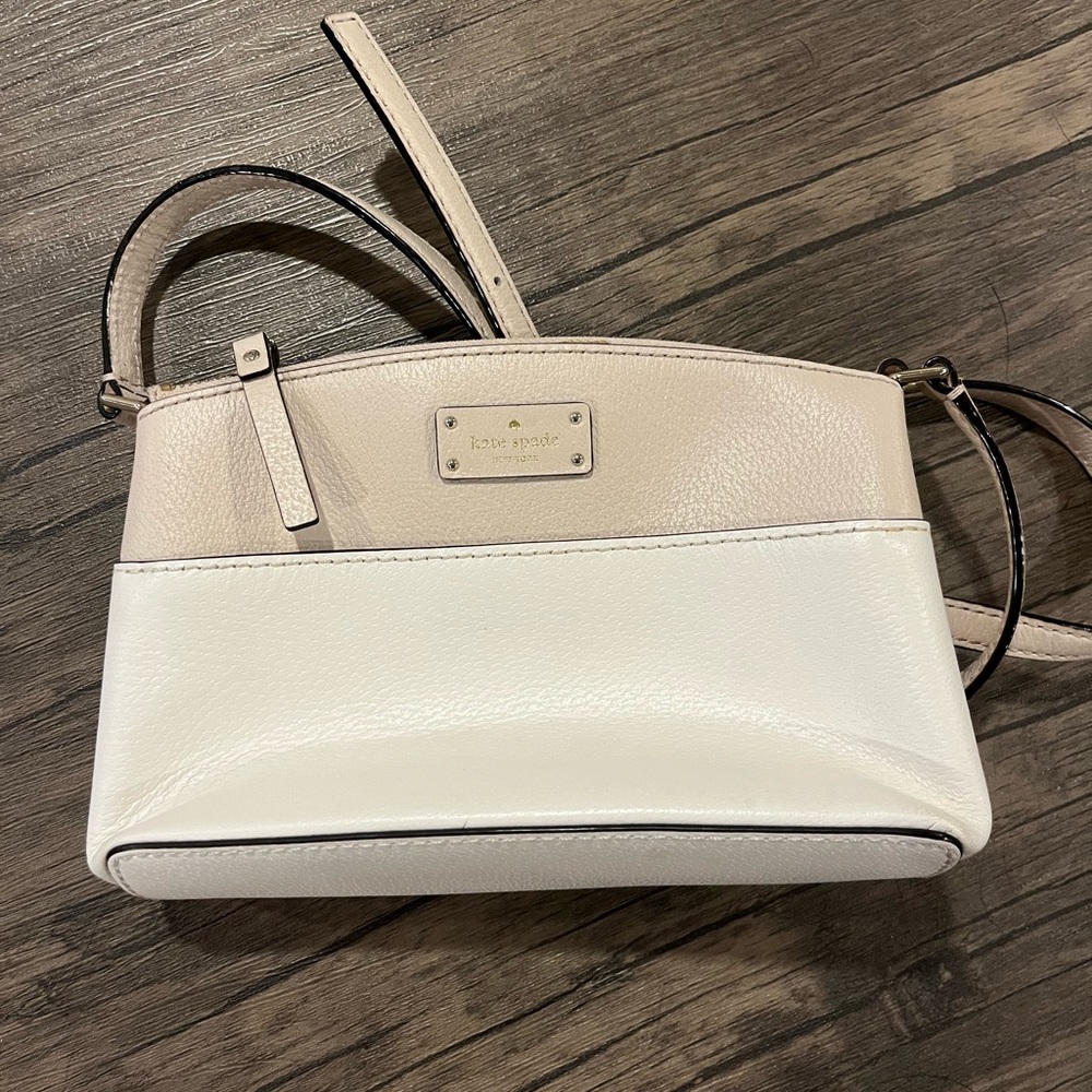 Kate Spade small crossbody purse